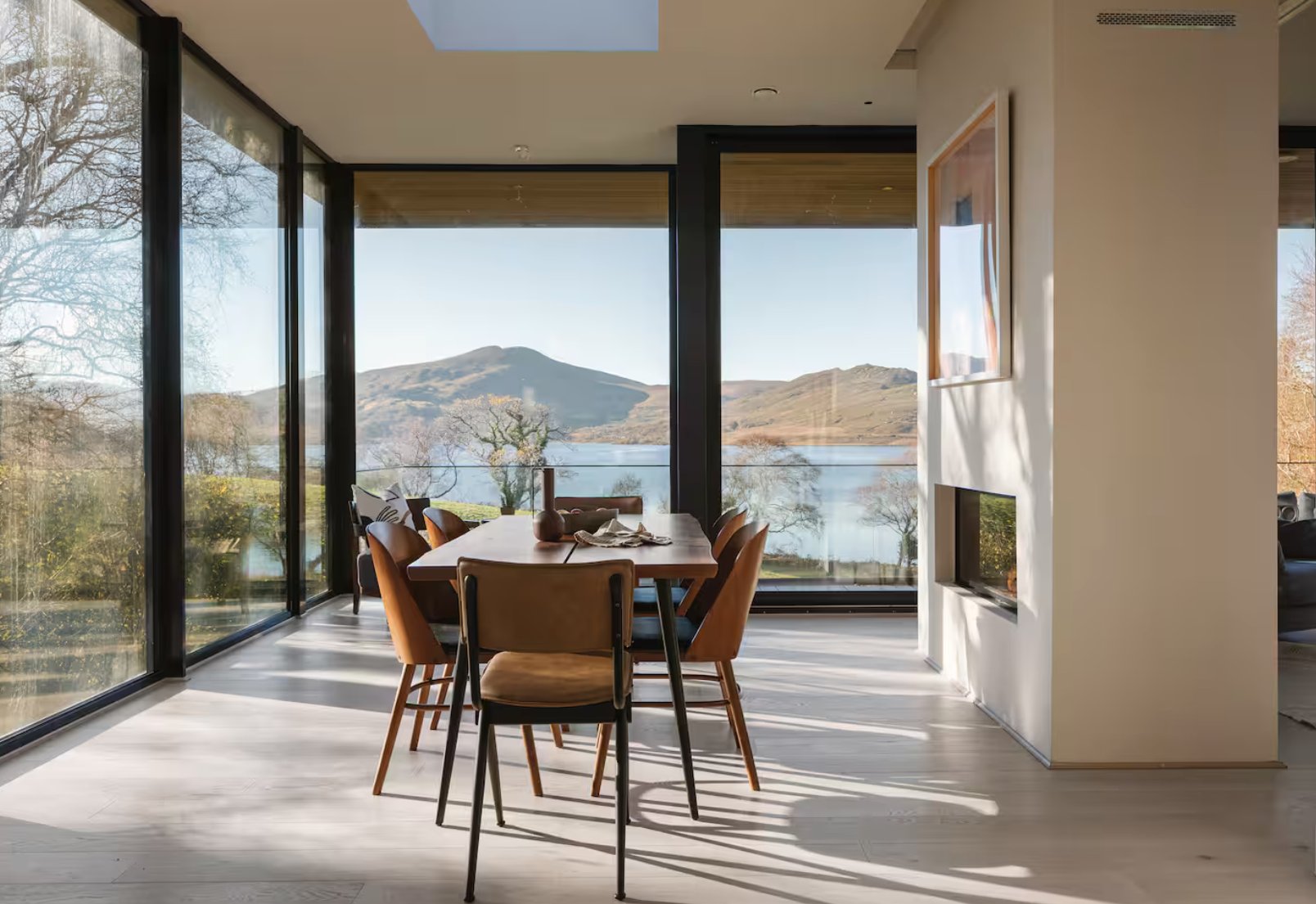 Luxury lakeside property